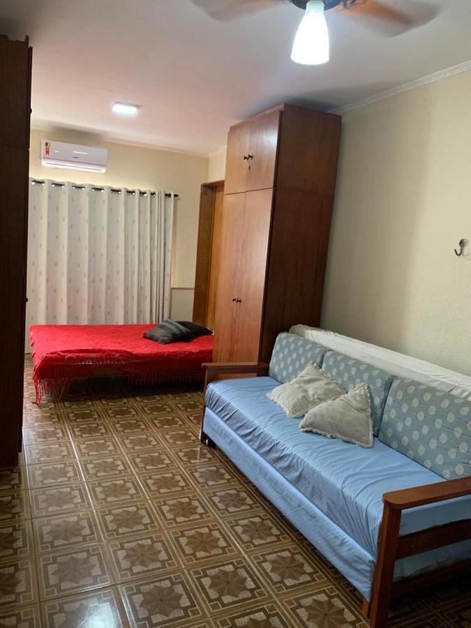 Kitnet Uma Quadra Da Praia - Aviacao - Ar Condicionado - Internet - Tv Plana Прая-Гранди Экстерьер фото